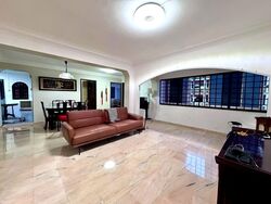 Blk 329 Tampines Street 32 (Tampines), HDB Executive #592019971